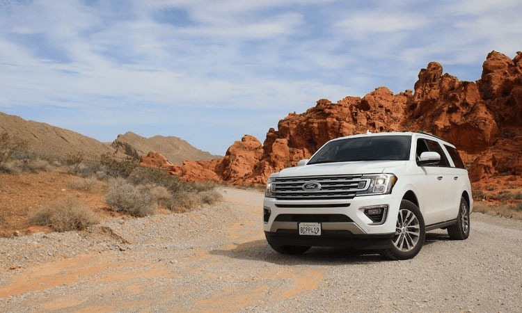 rental automobile in Dubai